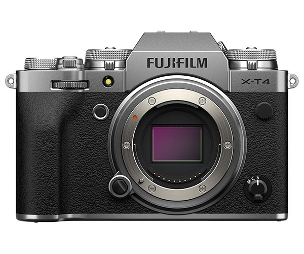 Fujifilm X-T4 front 